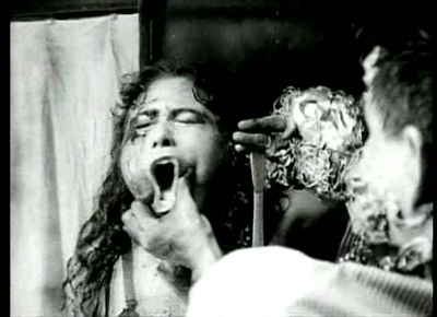 铁男1：金属兽剧照的剧照