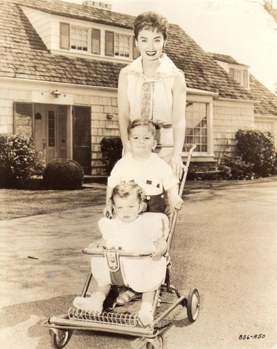 海伦·摩根的故事剧照的剧照