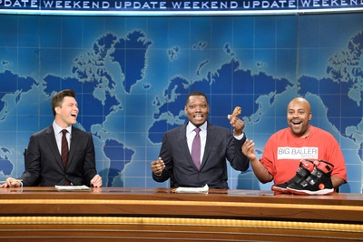 周六夜现场：蒂凡尼·哈迪斯/泰勒·斯威夫特剧照的剧照