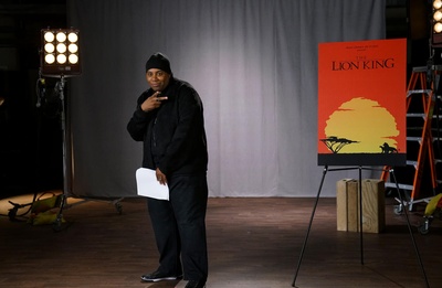 周六夜现场：蒂凡尼·哈迪斯/泰勒·斯威夫特剧照的剧照