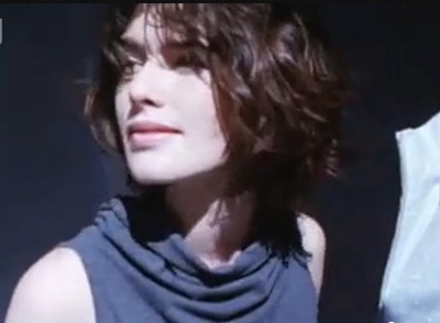 咫尺天涯剧照的剧照