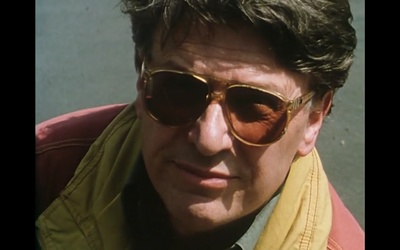 塞纳的行李箱剧照的剧照