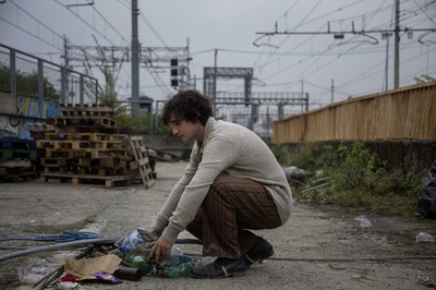 幸福的拉扎罗剧照的剧照