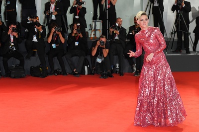 四面受敌剧照的剧照