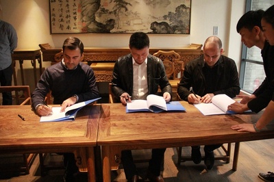 英雄崛起剧照的剧照