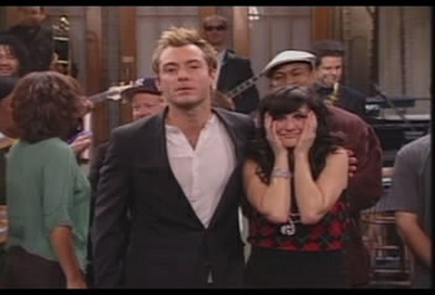 周六夜现场：裘德·洛/阿什丽·辛普森剧照的剧照