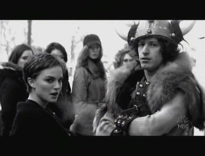 周六夜现场：娜塔莉·波特曼/Fall Out Boy剧照的剧照