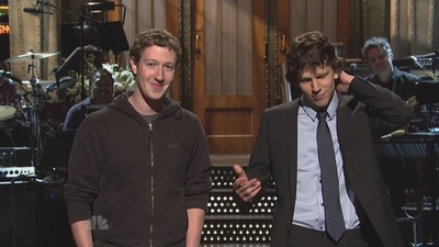 周六夜现场：杰西·艾森伯格/妮琪·米娜剧照的剧照