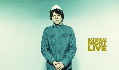 周六夜现场：杰西·艾森伯格/妮琪·米娜剧照的剧照