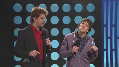 周六夜现场：杰西·艾森伯格/妮琪·米娜剧照的剧照