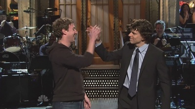 周六夜现场：杰西·艾森伯格/妮琪·米娜剧照的剧照