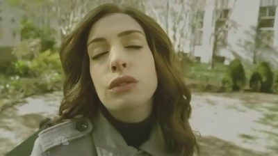 周六夜现场：安妮·海瑟薇/蕾哈娜剧照的剧照