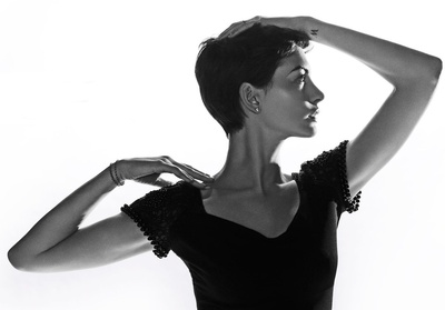 周六夜现场：安妮·海瑟薇/蕾哈娜剧照的剧照