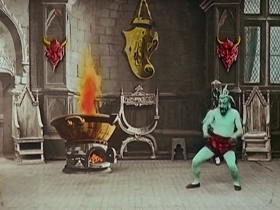 炼狱熔炉剧照的剧照