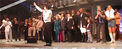 迈克尔杰克逊 -30周年演唱会剧照的剧照