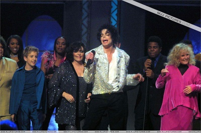 迈克尔杰克逊 -30周年演唱会剧照的剧照