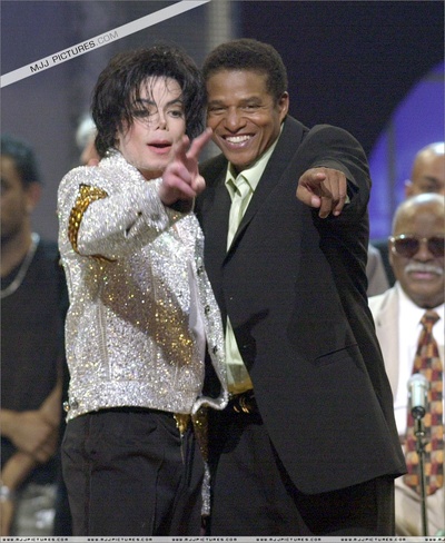 迈克尔杰克逊 -30周年演唱会剧照的剧照