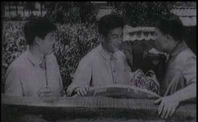 鲜花盛开的村庄剧照的剧照