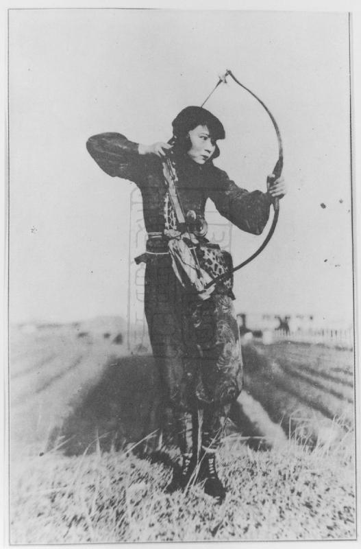 儿女英雄 第一集剧照的剧照