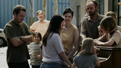 讲台深处剧照的剧照