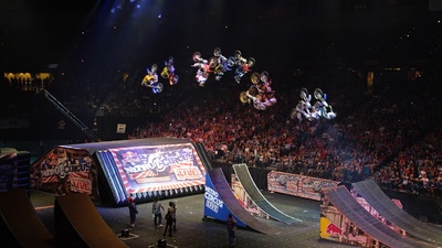 疯狂马戏团剧照的剧照