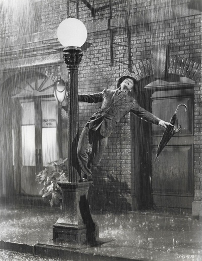 雨中曲剧照的剧照