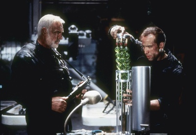 勇闯夺命岛剧照的剧照