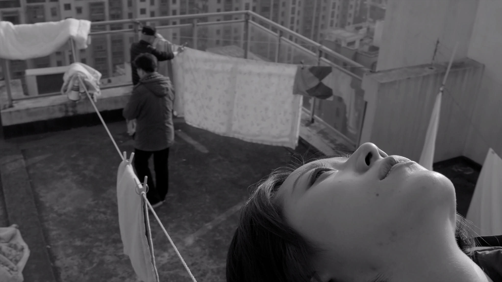 她房间里的云剧照的剧照