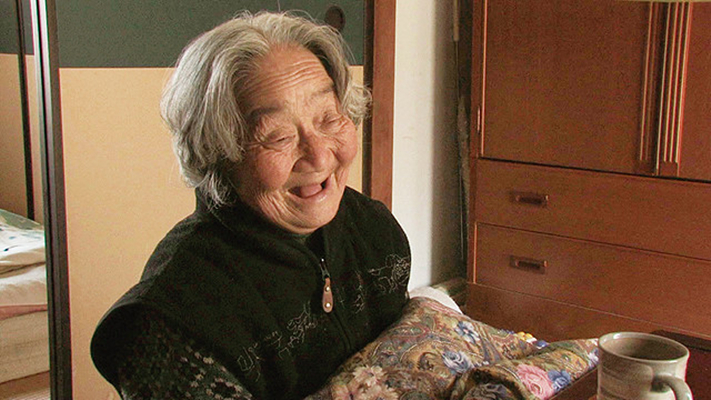 桜の樹の下剧照的剧照