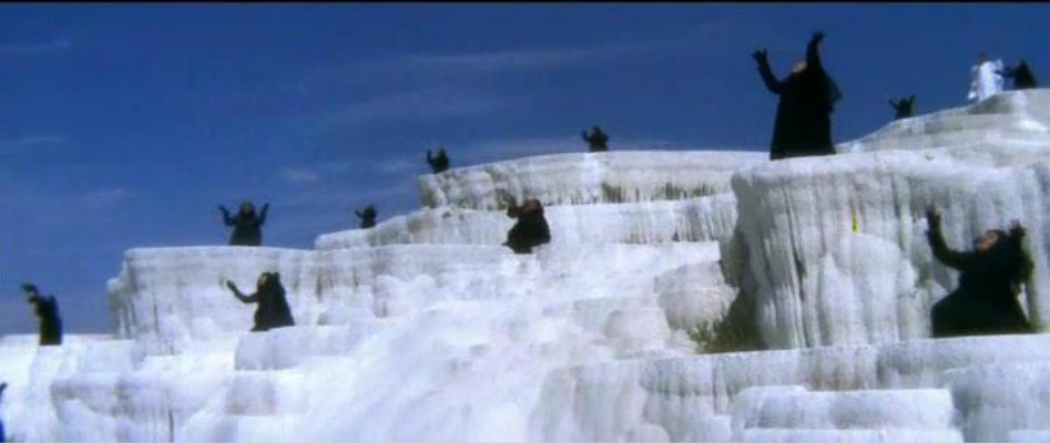 蒙多坎迪多剧照的剧照