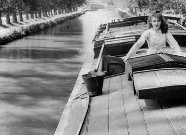 水姑娘剧照的剧照