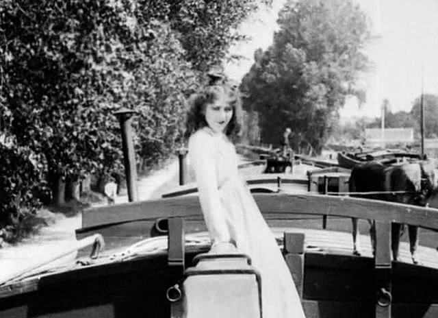 水姑娘剧照的剧照