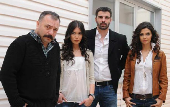 阿达纳里 第一季剧照的剧照