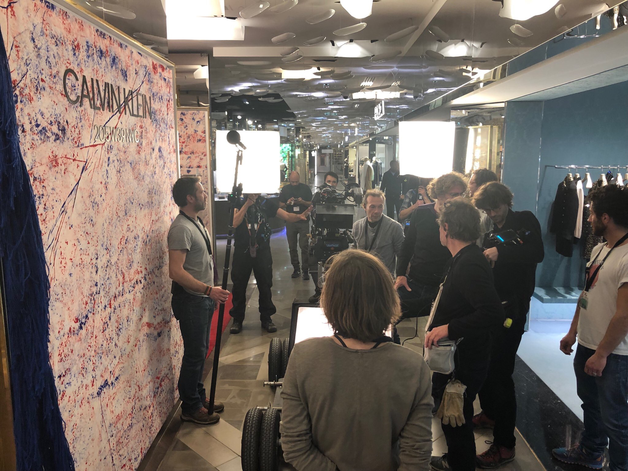 毒贩大妈剧照的剧照