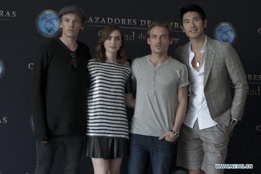 圣杯神器：骸骨之城剧照的剧照