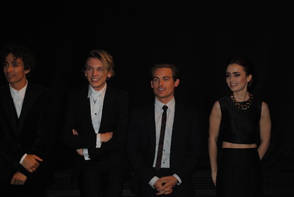 圣杯神器：骸骨之城剧照的剧照