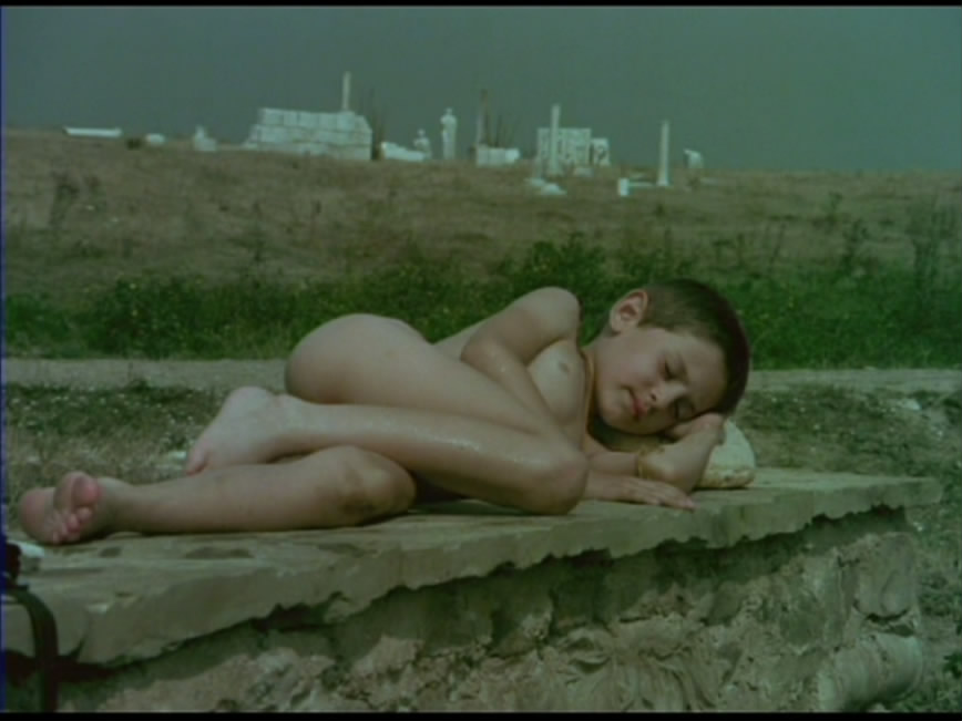 无名战士的漆皮靴剧照的剧照