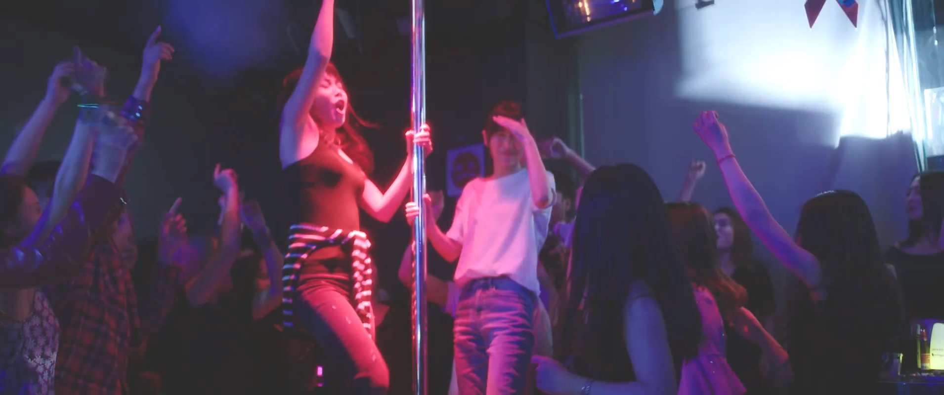 明天会好的剧照的剧照