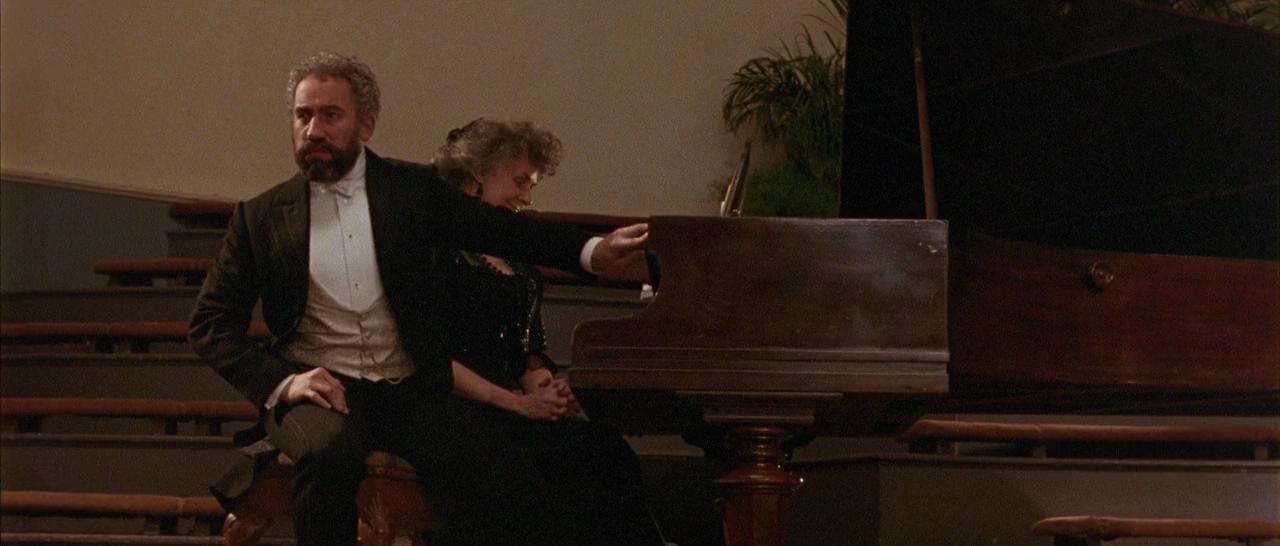 霍华德庄园剧照的剧照