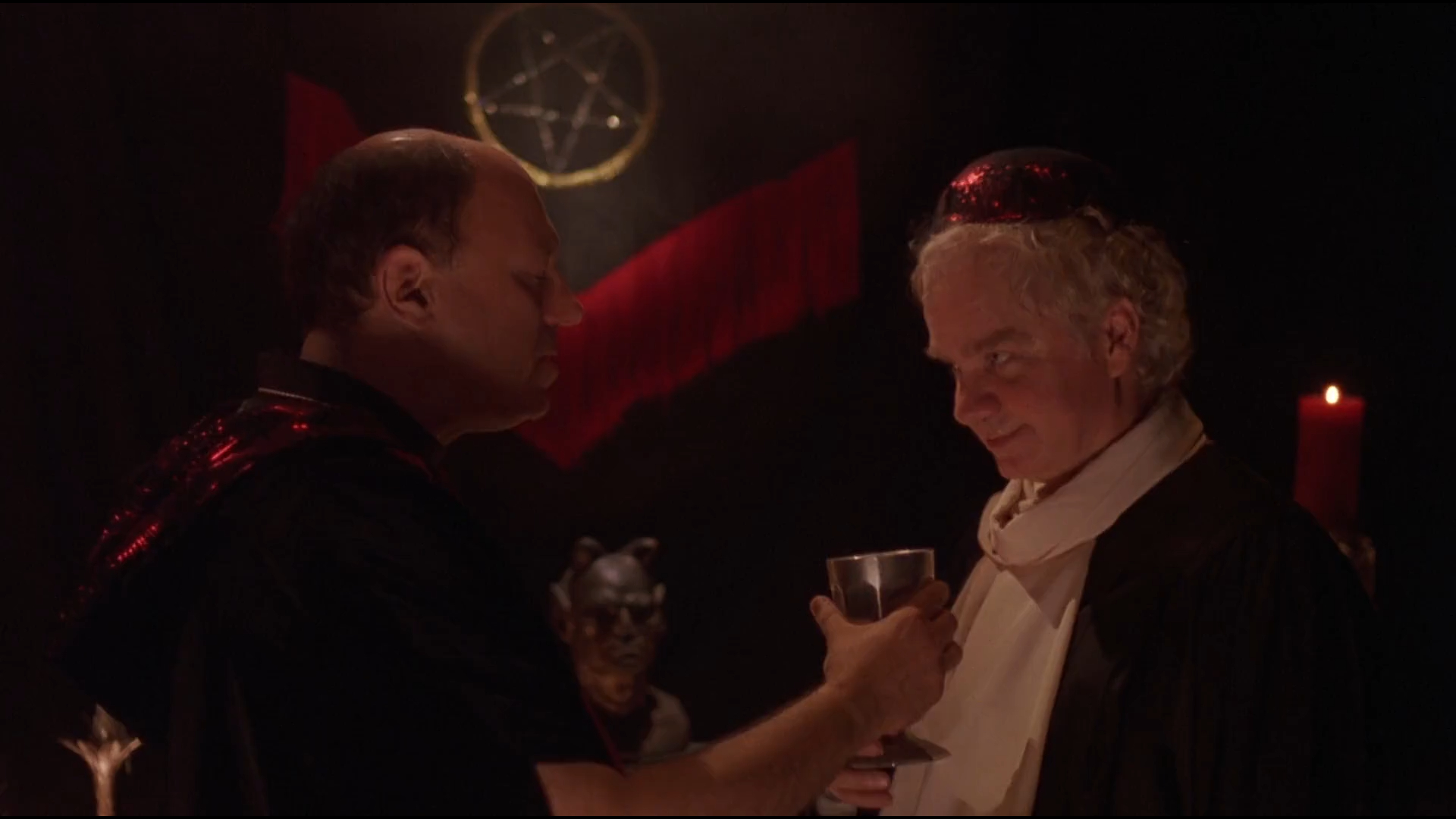 夜间来客剧照的剧照