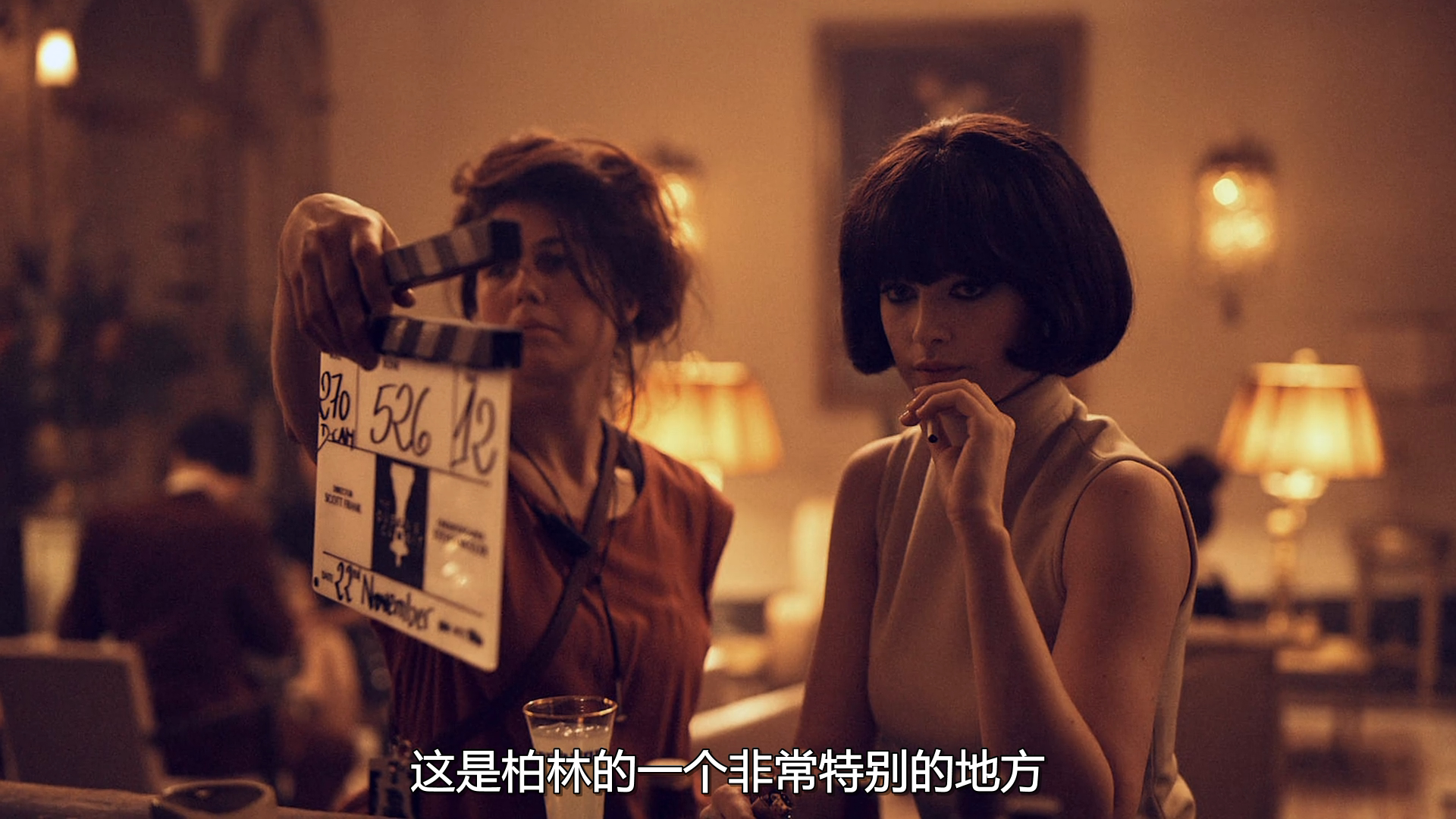 后翼弃兵：制作特辑剧照的剧照