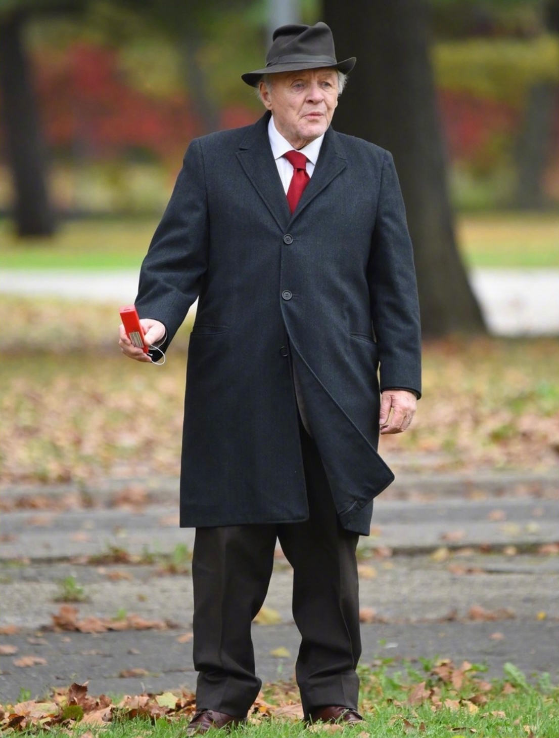 世界末日剧照的剧照