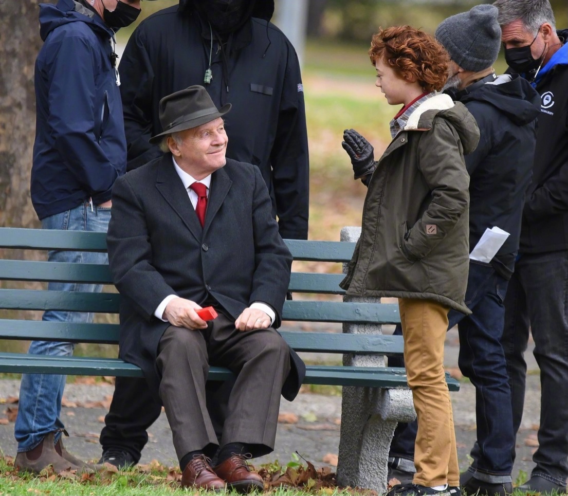 世界末日剧照的剧照