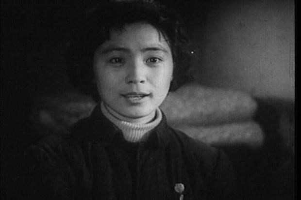 昆仑山上一棵草剧照的剧照