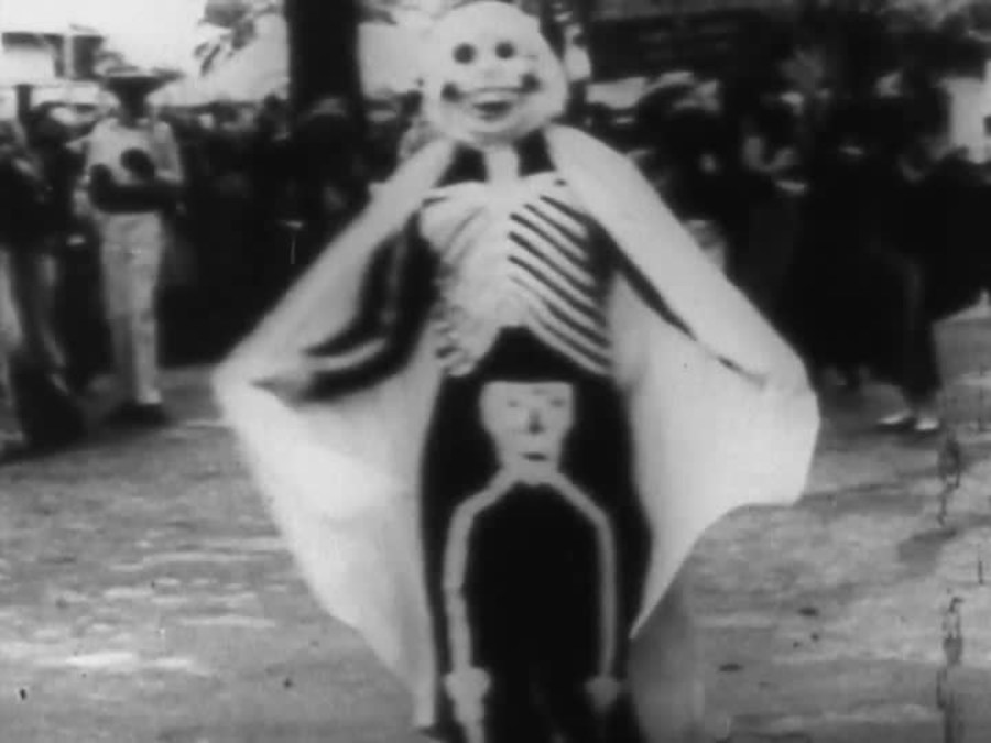 神怪的骑马人：活着的海地天神剧照的剧照