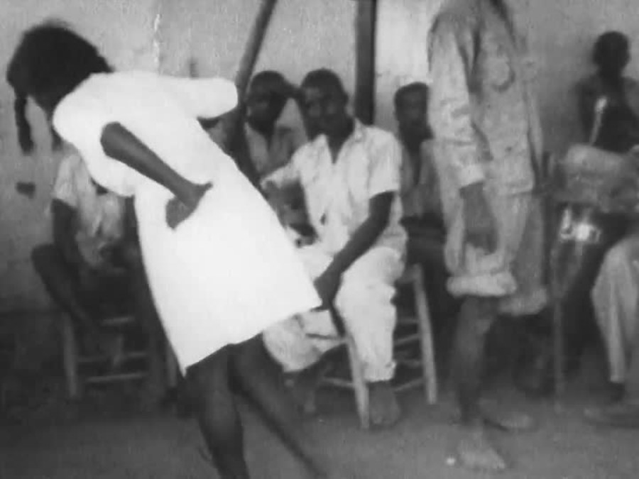 神怪的骑马人：活着的海地天神剧照的剧照