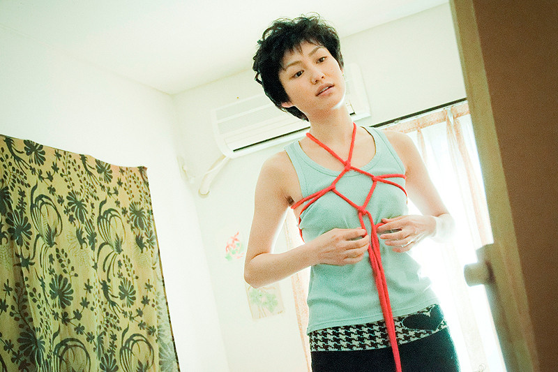 自缚的我剧照的剧照