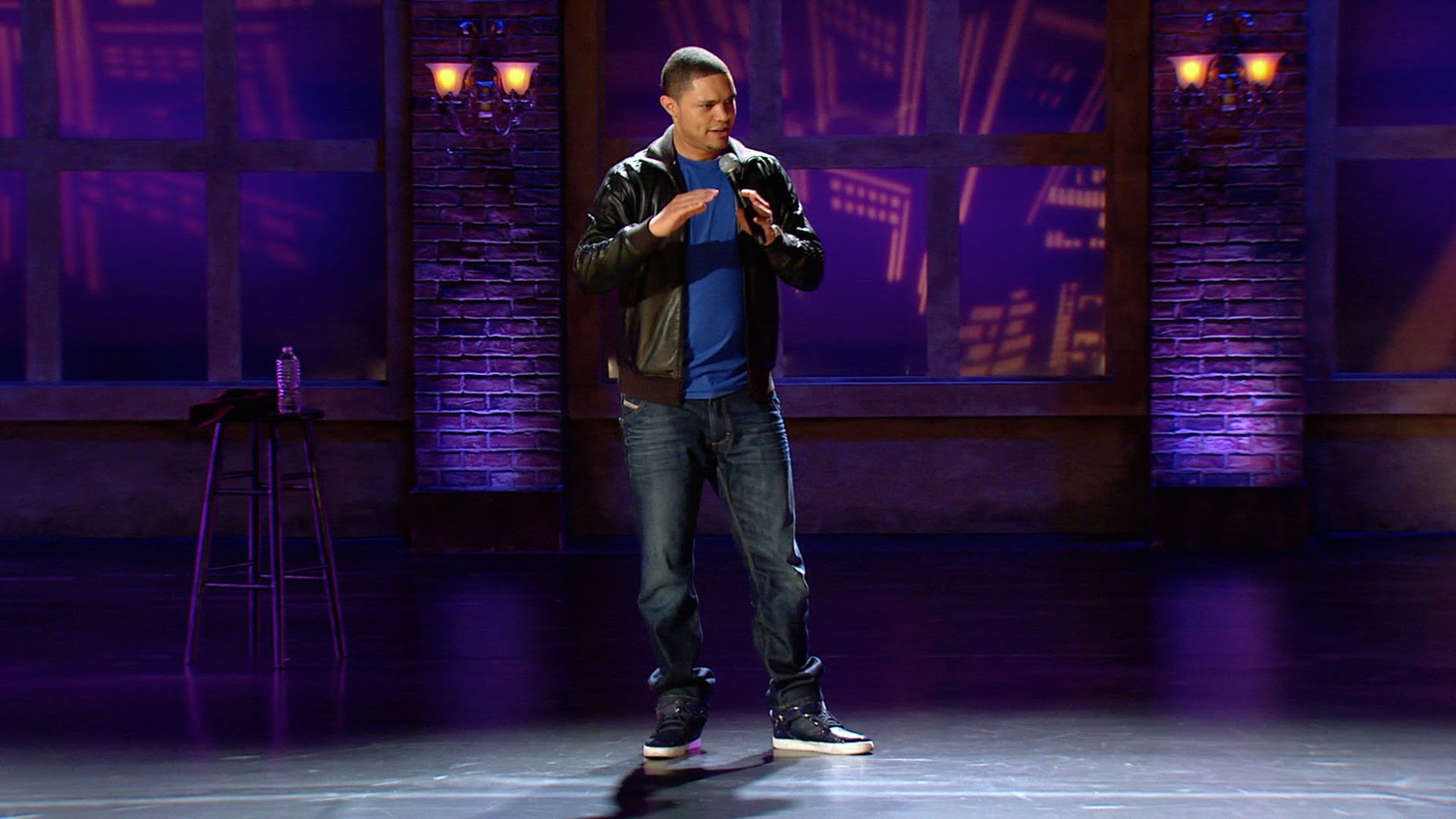 特雷弗·诺亚：天黑黑心慌慌剧照的剧照