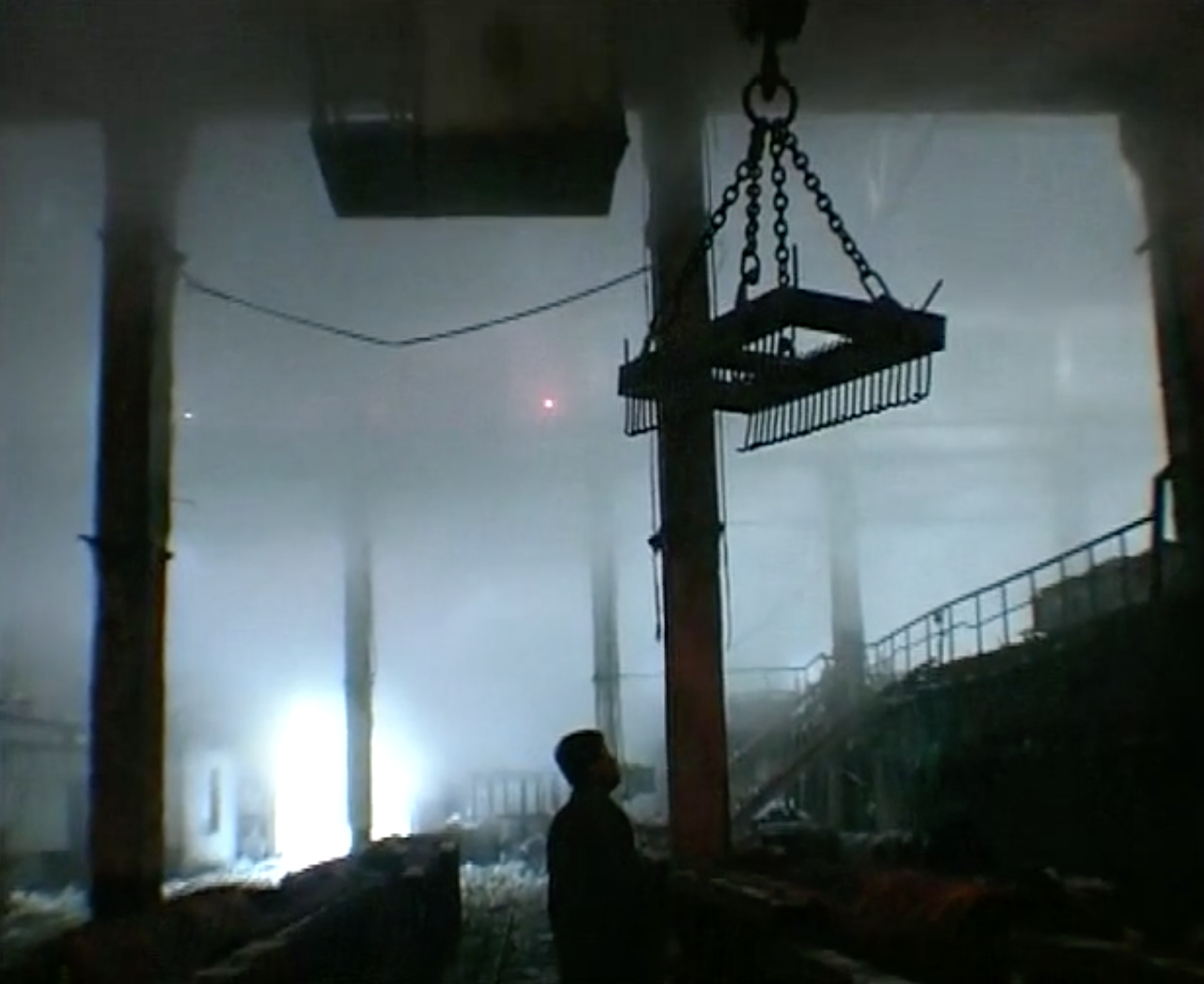 铁西区第一部分：工厂剧照的剧照