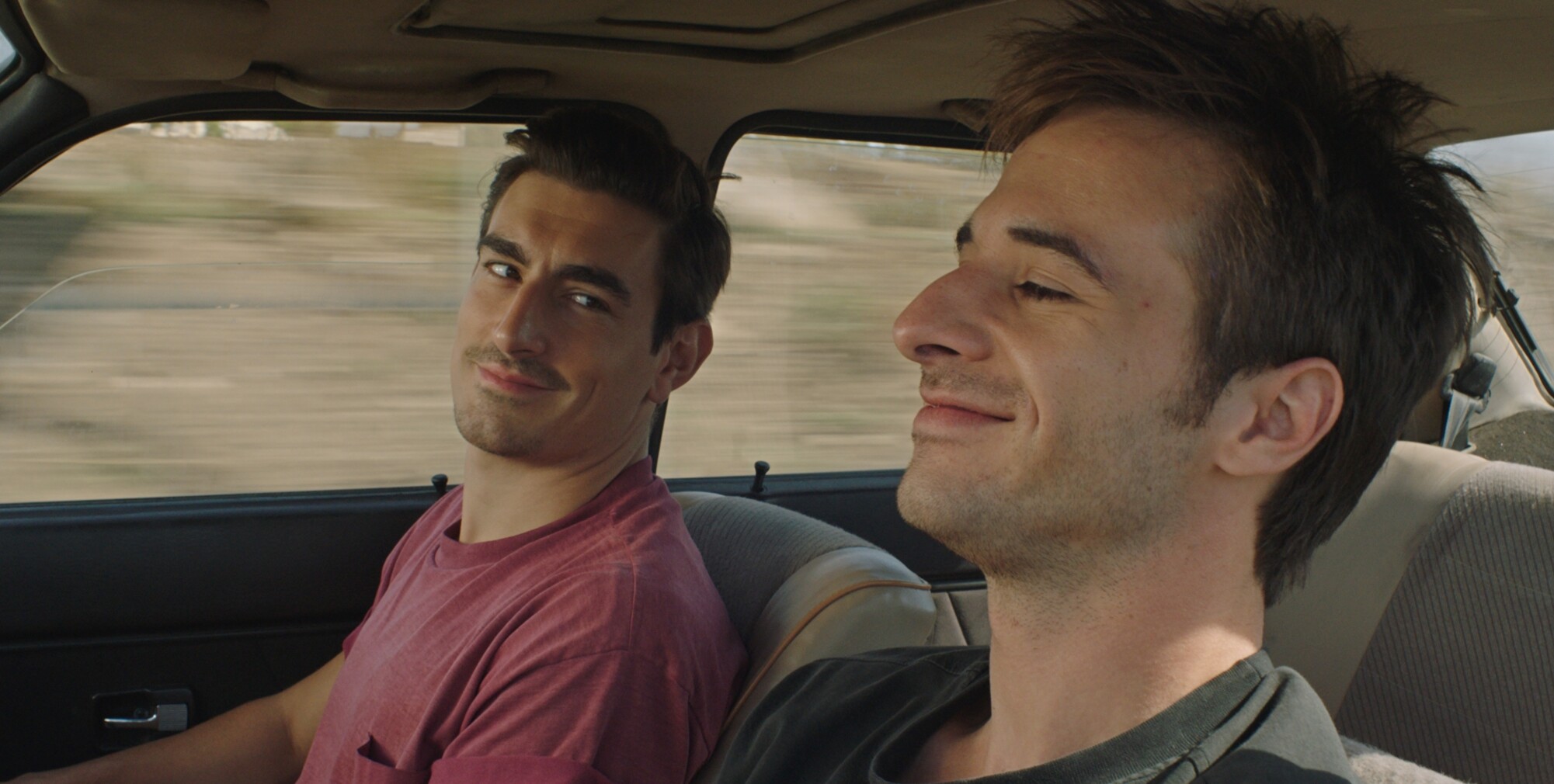 有答案的男子剧照的剧照